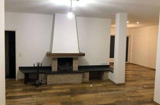 Wohnung mieten in 42111 Wuppertal, 2-Zimmer Wohnung mit Terrasse, Garten & Garage