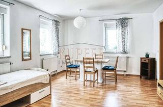 Wohnung mieten in 91301 Forchheim, Zentral wohnen: Teilmöblierte 2-Zi-Wohnung mit Flair!