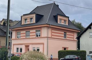 Wohnung mieten in Erzpfuhlstraße 1b, 66583 Spiesen-Elversberg, Erstbezug nach Sanierung: Lichtdurchflutete 4-Zimmer-Wohnung mit Garten & Garage