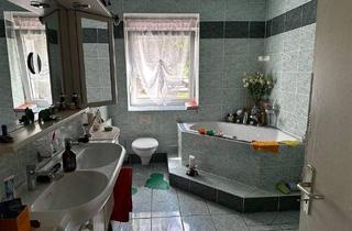 Einfamilienhaus kaufen in Dramburger Straße 52, 12683 Berlin, Berlin - Solides Einfamilienhaus in Biesdorf zu Verkaufen.