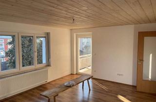 Wohnung mieten in Eggenfeldener Straße 51, 84347 Pfarrkirchen, Zentrumsnahe gepflegte 3 Zimmer Wohnung mit Balkon - WG-geeignet