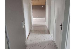 Wohnung mieten in Wallrabensteinerstraße 16, 65510 Idstein, Helle 3-Zimmer Dachgeschosswohnung in Idstein mit Balkon