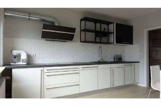 Wohnung mieten in 53894 Mechernich, Hochwertig sanierte, sehr geräumige 2,5-Zimmer EG Wohnung mit EBK in Antweiler