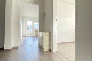 Wohnung mieten in Eichendorffstraße 66, 59846 Sundern, *** ERSTBEZUG NACH SANIERUNG *** Sehr helles Single-Apartment im EG mit Balkon ***