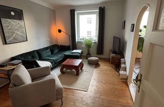 Wohnung mieten in 90419 Nürnberg, Stilvoller Altbau-Traum in St. Johannis – 3 Zimmer mit grünem Balkon & Charme