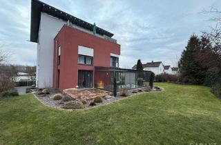 Haus kaufen in 78050 Villingen-Schwenningen, Besondere Immobilie für hohe Ansprüche mit Garten und vielfältigen Nutzungsmöglichkeiten!