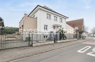 Villa kaufen in 63322 Rödermark, Wohnen auf höchstem Niveau – außergewöhnliche Stadtvilla mit Pool