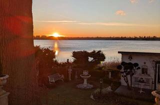 Haus kaufen in 23684 Scharbeutz, Zauberhafter 'Rückzugsort' als Zweitwohnsitz direkt am See gelegen - Top Ausstattung! Top Lage!