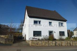 Einfamilienhaus kaufen in 32816 Schieder-Schwalenberg, Einfamilienhaus mit großem Grundstück und zwei Garagen in Schieder-Schwalenberg!