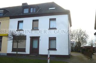 Haus kaufen in 47551 Bedburg-Hau, *Kapitalanlage* Dreifamilienhaus inkl. Anbau und Doppelgarage in Bedburg Hau!