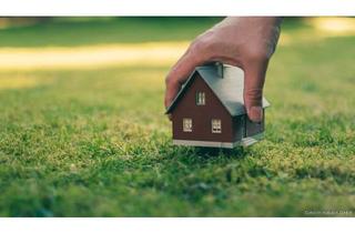 Grundstück zu kaufen in 45279 Freisenbruch, Klein, aber fein! Baugrundstück für freist. 1-Familienhaus oder 2 Doppelhaushälften.