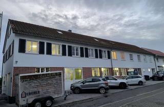 Lager mieten in Zimmerstr. 22, 71063 Sindelfingen, Halle 207m² und Büro/Wohnung 108m²