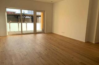 Wohnung kaufen in 66424 Homburg, super exklusive hochwertig renovierte Wohnung 2 ZKB Terrasse in zentraler Lage in Homburg-Beeden