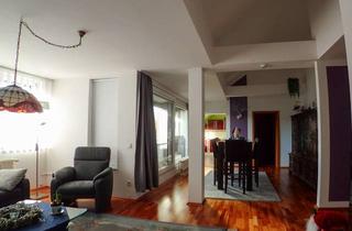 Wohnung kaufen in 47259 Huckingen, Sonnige 3,5-Zimmer-Dachgeschosswohnung mit Dachterrasse, 105 m² in Huckingen