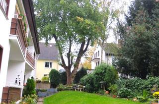 Wohnung mieten in Ahrfeldstr. 62, 45136 Bergerhausen, helle DG Wohnung mit Klimaanlage in ruhiger, zentraler Wohnlage