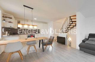 Haus kaufen in 97424 Oberndorf, Neuwertig & stylisch: Kompaktes Wohnen mit offener Küche und großem Balkon – Kernsaniert & Bezugs...