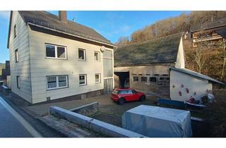 Haus kaufen in Hauptstraße, 56729 Virneburg, Geräumiges 6,5-Zimmer-Haus mit Nebengebäude/ Scheune in Virneburg