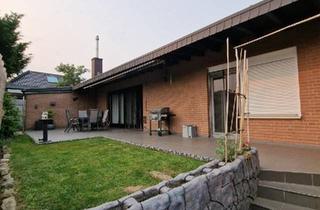 Haus kaufen in 52511 Geilenkirchen, Geilenkirchen - Haus mit Einliegerwohnung - kernsaniert in TOP- Lage von Privat