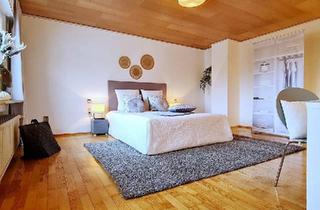 Haus kaufen in 68799 Reilingen, Reilingen - Schicke Immobilie mit zwei abgeschlossenen WE