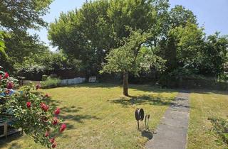 Doppelhaushälfte kaufen in 13591 Berlin, Berlin - Provisionsfreie Doppelhaushälfte mit viel Potential und großen Grundstück