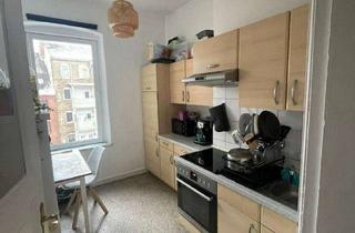 Wohnung mieten in Wörthstrasse 35, 24116 Schreventeich, Schrevenpark WG geeignet 2 Zi Wohg 5 Min zur Uni / gr Wohnküche möbl./ Holzboden/ Bad neu, renoviert