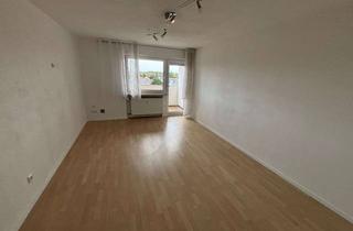 Wohnung mieten in Marktler Straße, 84489 Burghausen, Erstbezug nach Sanierung: WG-Zimmer in 3-Zimmer-Wohnung im 5. OG in Burghausen