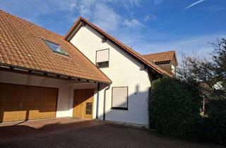 Haus kaufen in Durlacher Straße 71, 76229 Grötzingen, Sonniges Zwei-Familienhaus mit Doppelgarage in Karlsruhe-Grötzingen