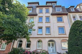 Mehrfamilienhaus kaufen in 24149 Neumühlen-Dietrichsdorf, Gepflegtes Mehrfamilienhaus mit 9 Wohneinheiten und solider Rendite in Kiel-Dietrichsdorf