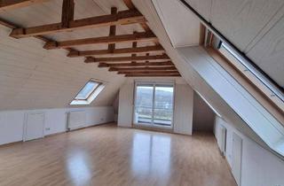 Wohnung kaufen in Weißenhofstr. 58, 74235 Erlenbach, Von Privat: Gepflegte 3,5-Zimmer Dachgeschosswohnung mit Balkon und Stellplatz in Erlenbach