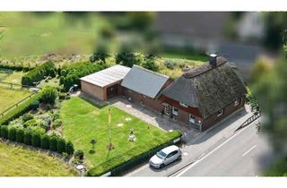 Haus kaufen in 25358 Horst, Horst (Holstein) - Reetdach Haus im Grünen ohne Makler Großes Grundstück