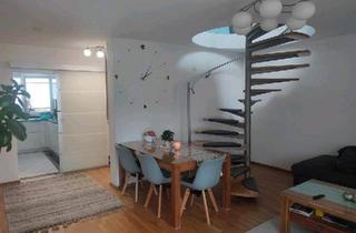 Wohnung kaufen in 97469 Gochsheim, Gochsheim - Provisionsfreie 4,5-Zi.-Maisonette Wohnung, 106,7m², EBK & Garage