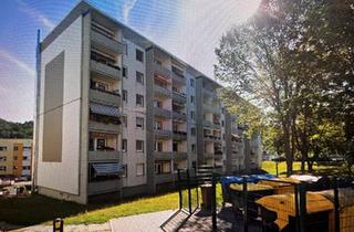Wohnung kaufen in 08132 Mülsen, Mülsen - Vermietete 3 Zimmer WohnungBalkonKellerKFZ Stellplatz