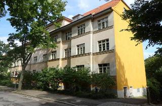 Wohnung kaufen in 10318 Berlin, Berlin - Helle 3-Zimmer-Wohnung mit Balkon in Berlin-Karlshorst