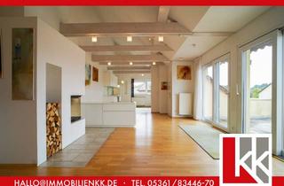 Wohnung kaufen in 38442 Fallersleben, Komfort trifft Design – elegante Dachgeschosswohnung in Wolfsburg-Fallersleben