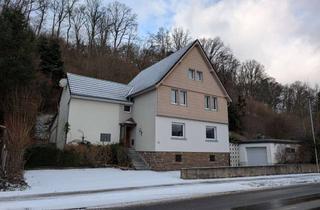 Haus mieten in Gemünder Straße 21, 53937 Schleiden, 5-Zimmer Haus in Schleiden mit großem Garten, Garage und Nebengebäude