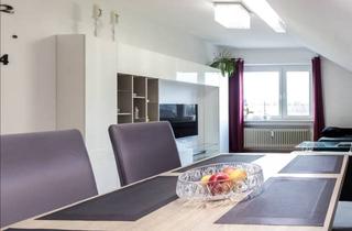 Wohnung kaufen in 88250 Weingarten, Voll möblierte 4-Zim.-Dachgeschosswohnung mit Süd-Ausrichtung & freiem Blick in ruhiger Lage von WGT