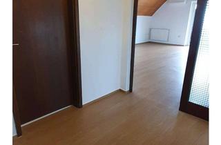 Wohnung mieten in 30880 Laatzen, Schöne helle 2-Zimmer Wohnung mit Balkon