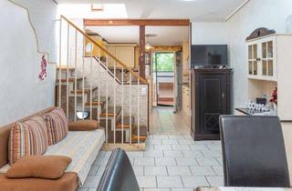 Doppelhaushälfte kaufen in 79540 Lörrach, Solide Doppelhaushälfte – naturnah & zentrumsnah mit Potenzial