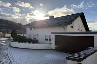 Haus kaufen in Friedensstraße, 63695 Glauburg, Gepflegtes Zweifamilienhaus mit 10 Zimmern in Glauburg