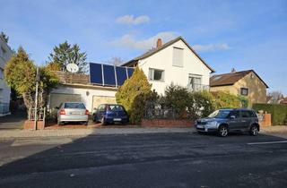 Haus kaufen in Hans-Böckler-Str, 55128 Mainz, TOP Lage - Freistehendes ZweiFamilienhaus mit Garten, Terrasse und viel Potenzial über den Garten hinweg, welcher noch ein altes Schwimmbad und eine Sauna beinhaltet