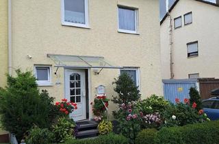 Doppelhaushälfte kaufen in 91074 Herzogenaurach, Herzogenaurach - geräumige Doppelhaushälfte mit Garage in ruhiger Lage Niederndorf