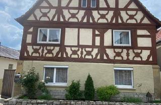 Bauernhaus kaufen in 97437 Haßfurt, Haßfurt - Charmantes Bauernhaus mit Fachwerk, Hof & großem Grundstück in St