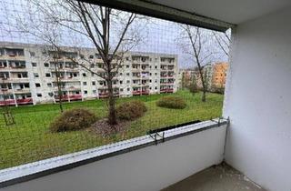 Wohnung kaufen in 07549 Gera, Gera - Provisionsfrei 3 Zim ETW 88qm Balkon Stellplatz Gera-Lusan