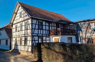 Haus kaufen in 98663 Heldburg, Heldburg - Haus auf dem Lande mit großem Garten, Scheune & ruhiger Randlage