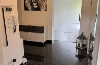 Wohnung kaufen in 45657 Recklinghausen, Recklinghausen - Gehobene Eigentumswohnung nahe Erlbruchpark mit Balkon und Garage