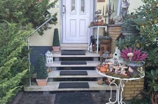 Wohnung kaufen in 63526 Erlensee, 4-Zimmer-ETW Erdgeschoss m. Garage in Dreifamilienhaus