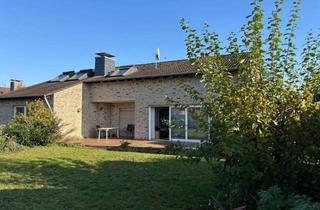 Wohnung kaufen in 47906 Kempen, Erdgeschosswohnung mit großen Garten und Garage in Bestlage vom Kempen