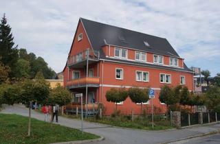 Wohnung mieten in Uferstraße 10, 08340 Schwarzenberg, Dachgeschosswohnung mit Küche