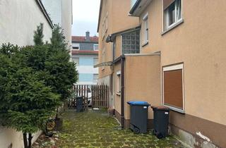 Doppelhaushälfte kaufen in 63263 Neu-Isenburg, Sanierungsobjekt mit großem Potenzial – Doppelhaushälfte in Neu-Isenburg (Baujahr 1900)