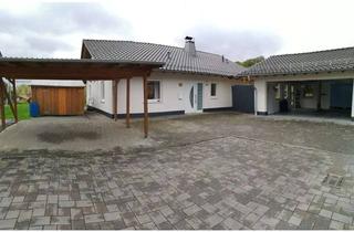 Haus kaufen in Vor Den Erlen 10, 57632 Reiferscheid, Bungalow mit Doppelgarage und Carport
